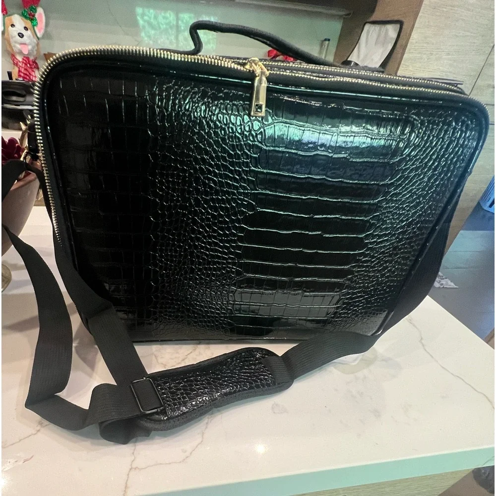 🆕 Makeup Case Travel Makeup Train Case Organizer - Picture 3 of 17